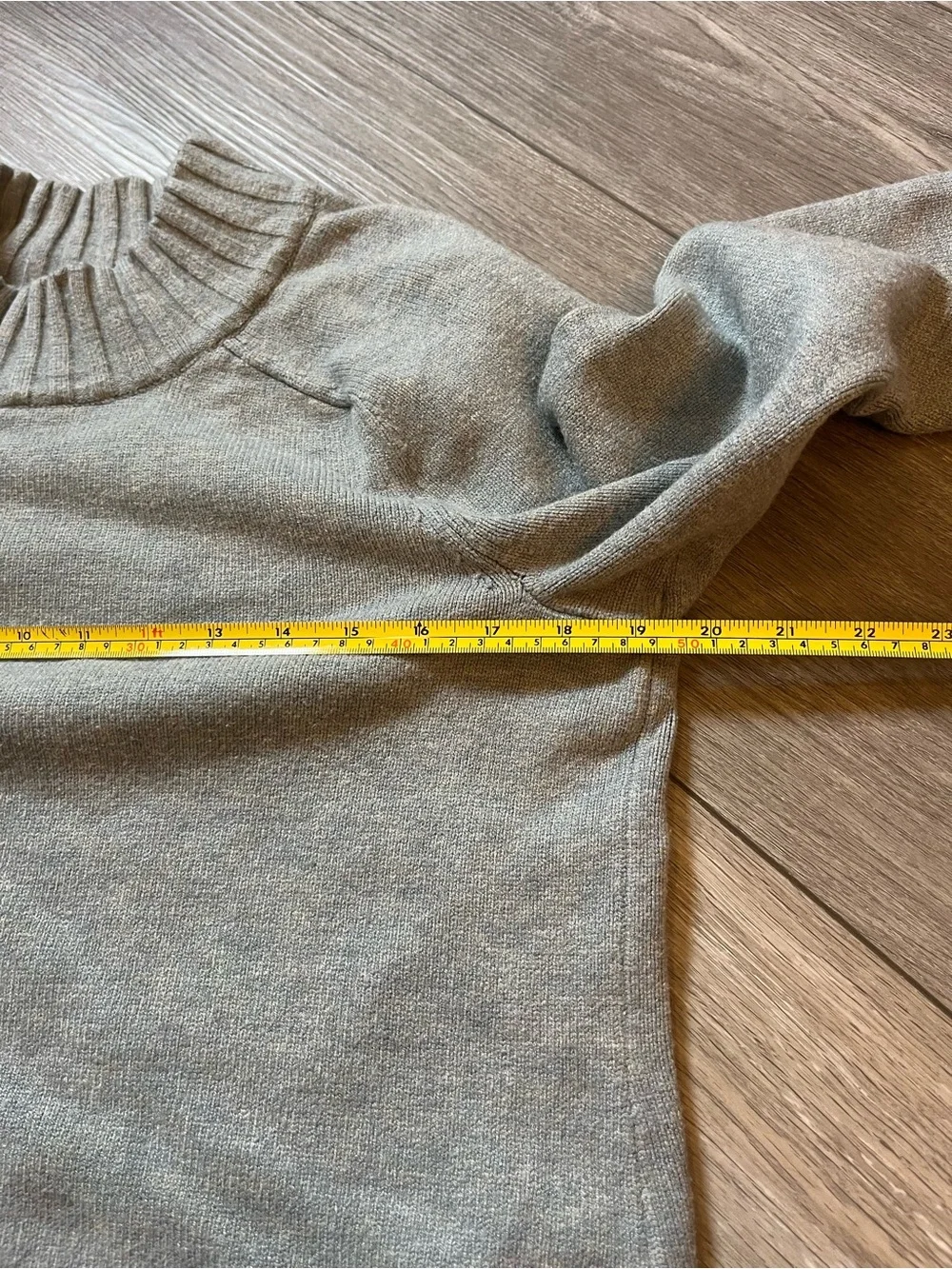 A Pea in the Pod Oxford Blue Gray Maternity Mock Neck Sweater Size Large